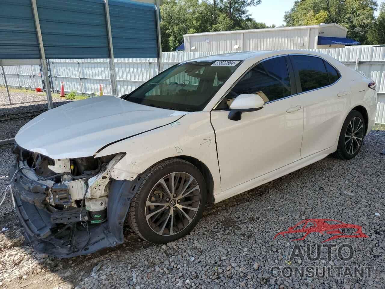 TOYOTA CAMRY 2018 - 4T1B11HK1JU560357