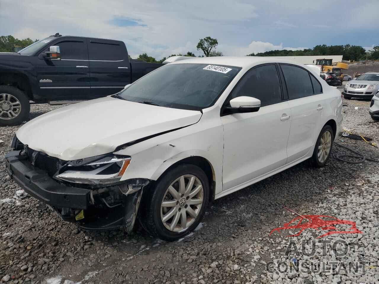 VOLKSWAGEN JETTA 2011 - 3VWDX7AJ7BM371621