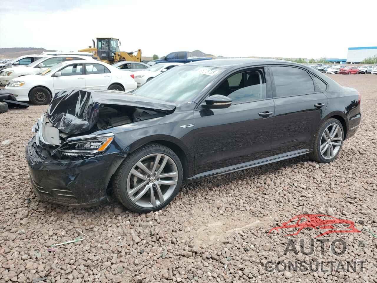 VOLKSWAGEN PASSAT 2018 - 1VWAA7A30JC000743