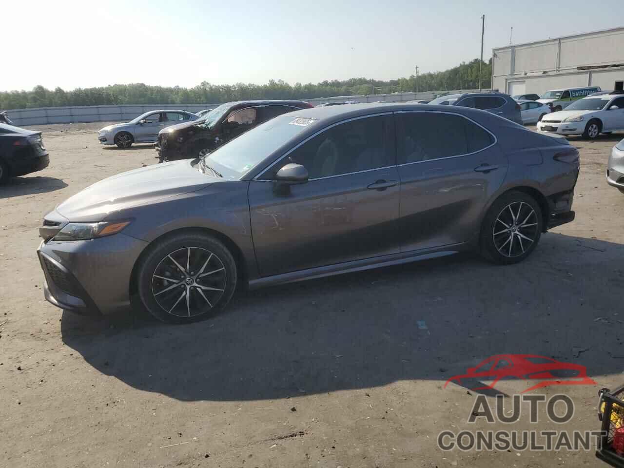 TOYOTA CAMRY 2021 - 4T1G11AK2MU521250