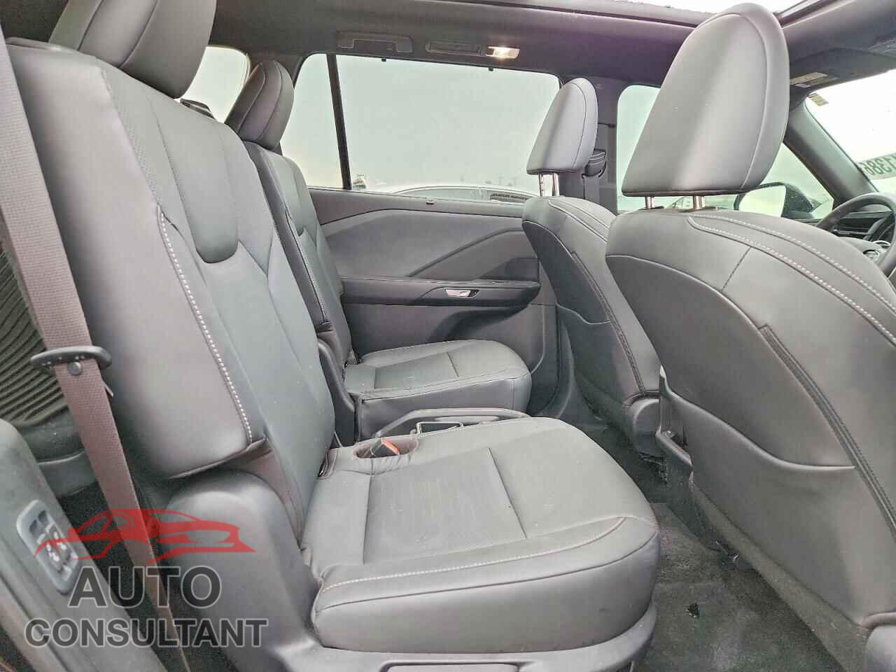 LEXUS UNKNOWN 2025 - 5TDAAAB66SS040026