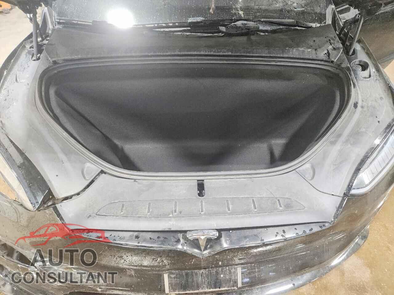 TESLA MODEL X 2024 - 7SAXCDE54RF444663