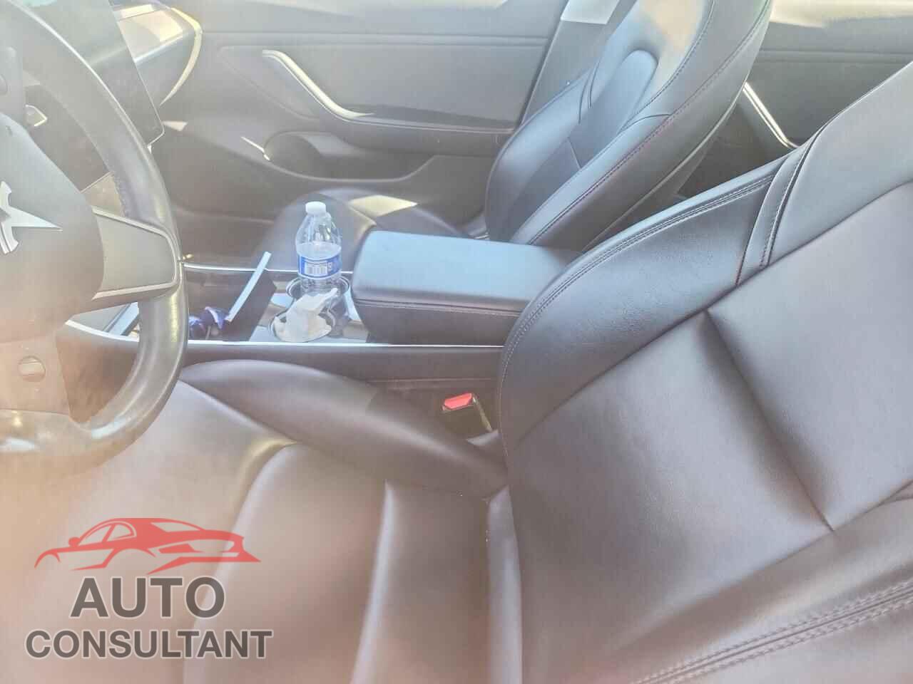 TESLA MODEL 3 2018 - 5YJ3E1EB4JF093431