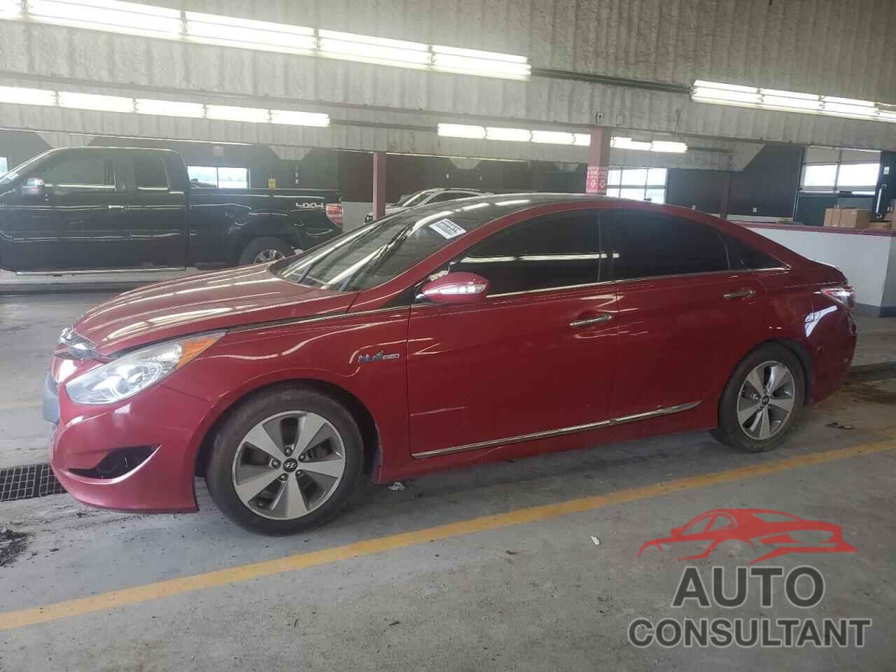 HYUNDAI SONATA 2012 - KMHEC4A46CA037179