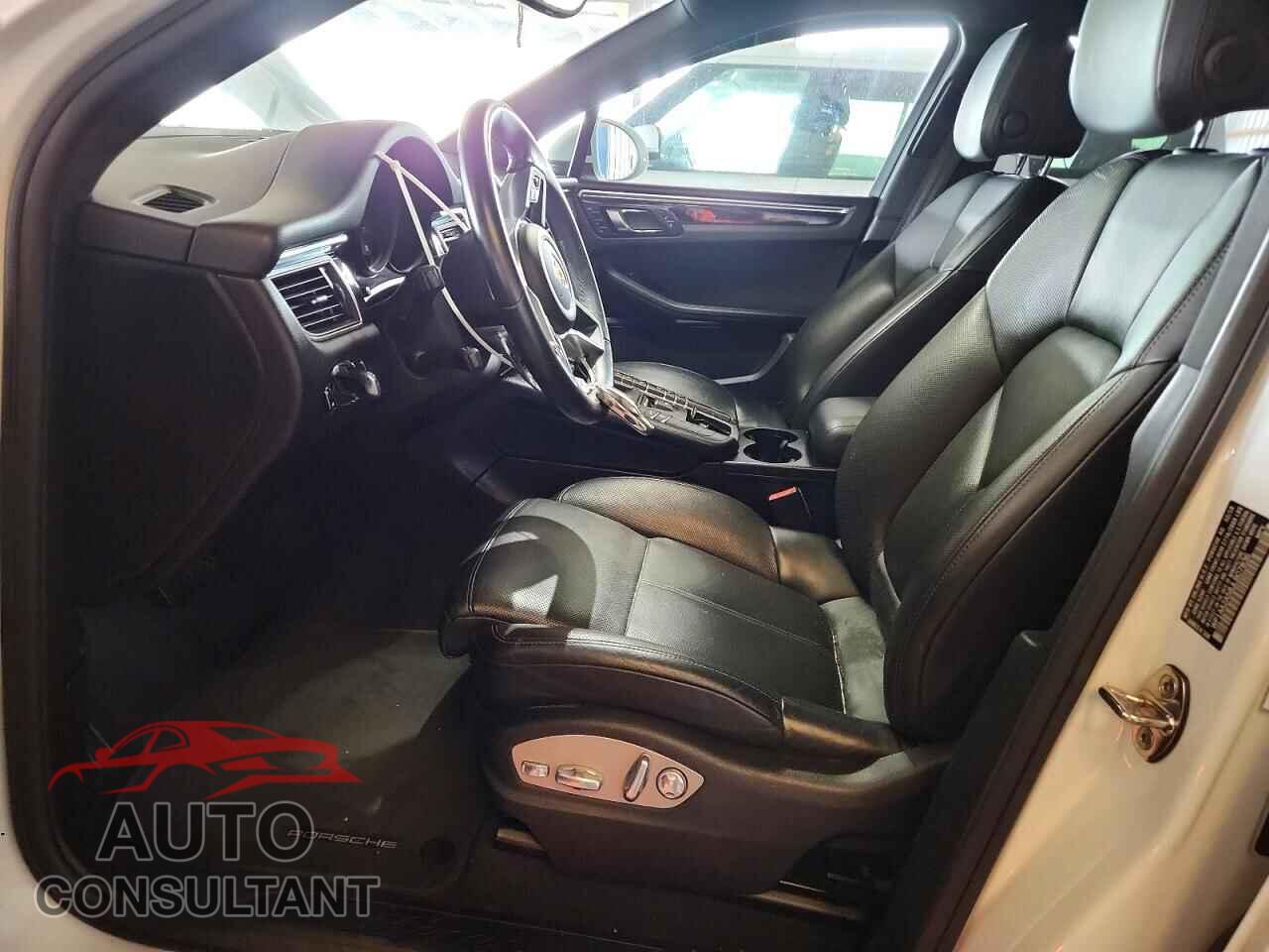 PORSCHE MACAN 2018 - WP1AA2A58JLB07836