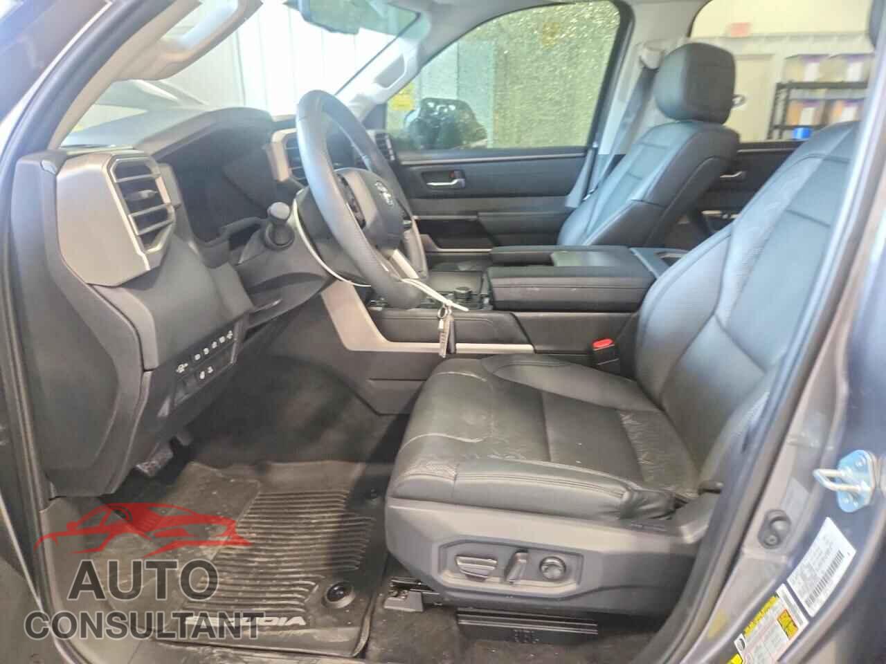 TOYOTA SEQUOIA 2024 - 7SVAAABA3RX044324