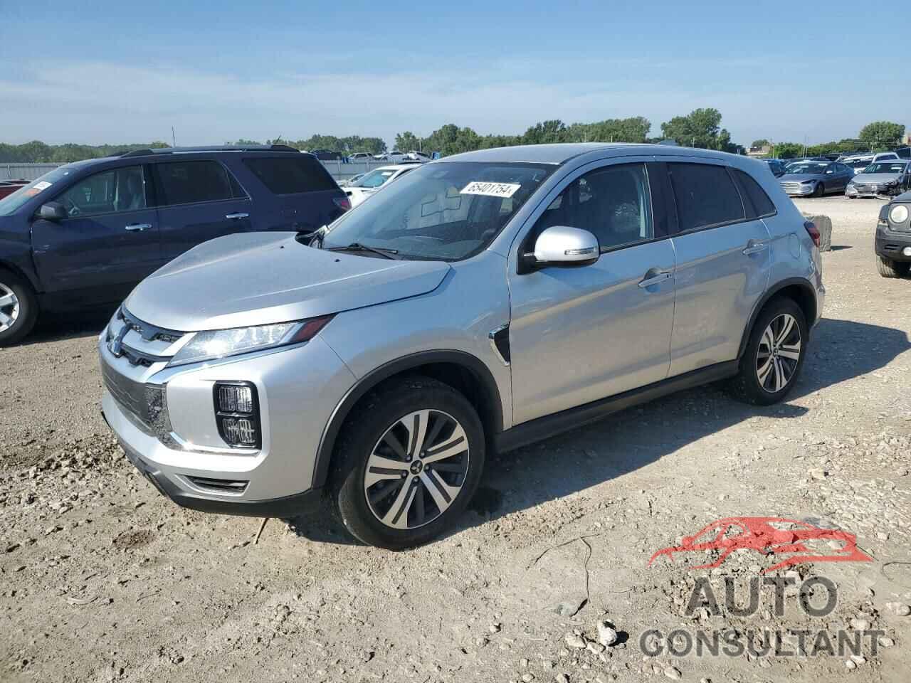 MITSUBISHI OUTLANDER 2023 - JA4ARUAUXPU010941