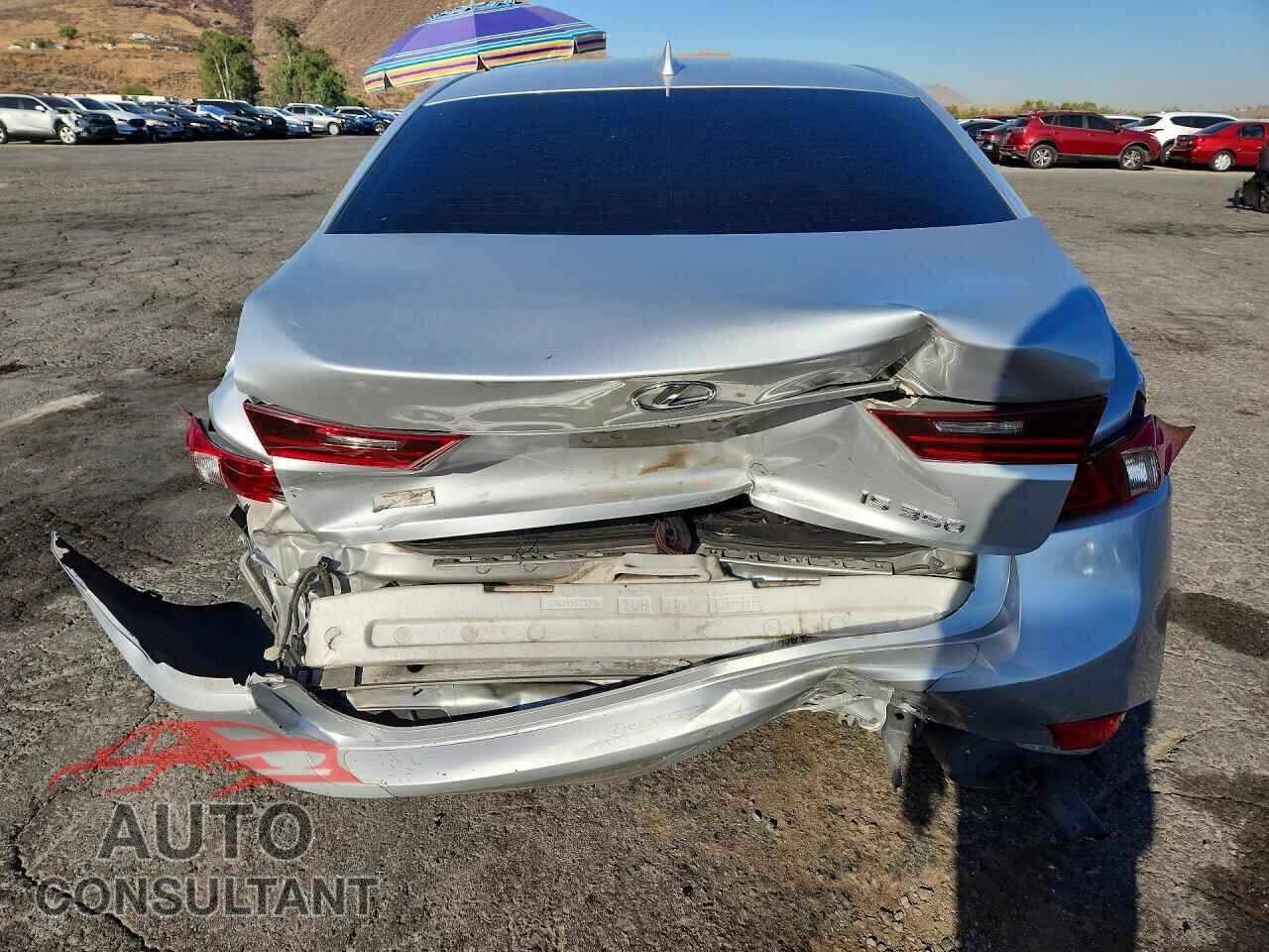 LEXUS IS 2014 - JTHBE1D26E5003070