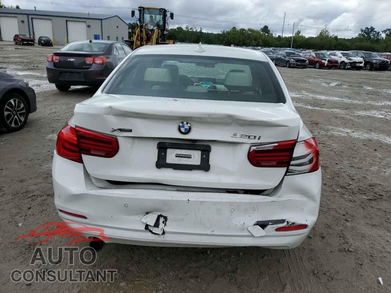 BMW 3 SERIES 2016 - WBA8E5G51GNU21528