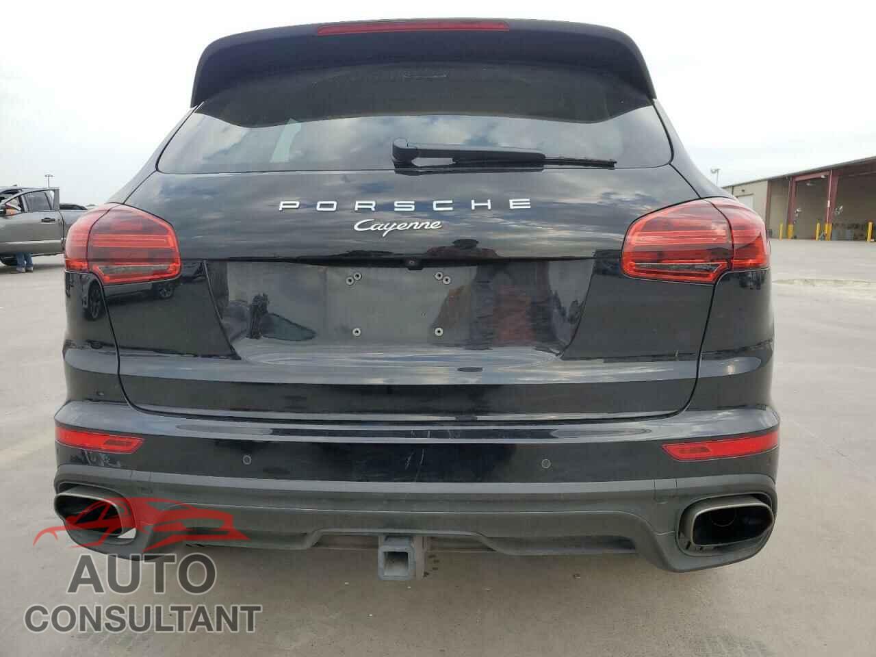 PORSCHE CAYENNE 2016 - WP1AA2A23GLA11028