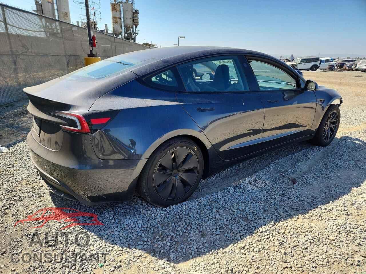TESLA MODEL 3 2024 - 5YJ3E1EA2RF746941