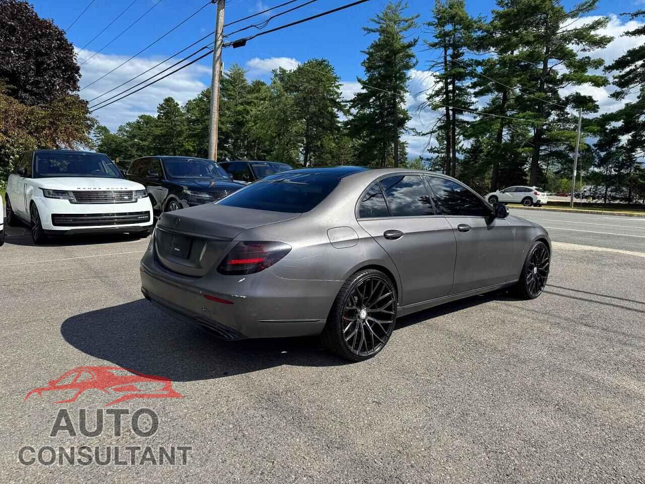 MERCEDES-BENZ E-CLASS 2017 - WDDZF4JB3HA210133