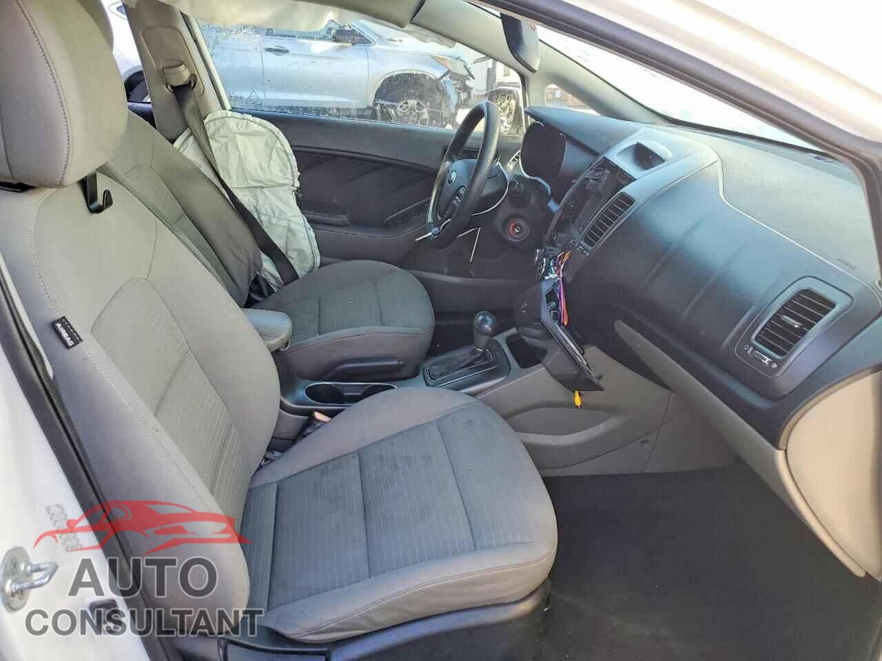 KIA FORTE 2015 - KNAFX4A67F5382813