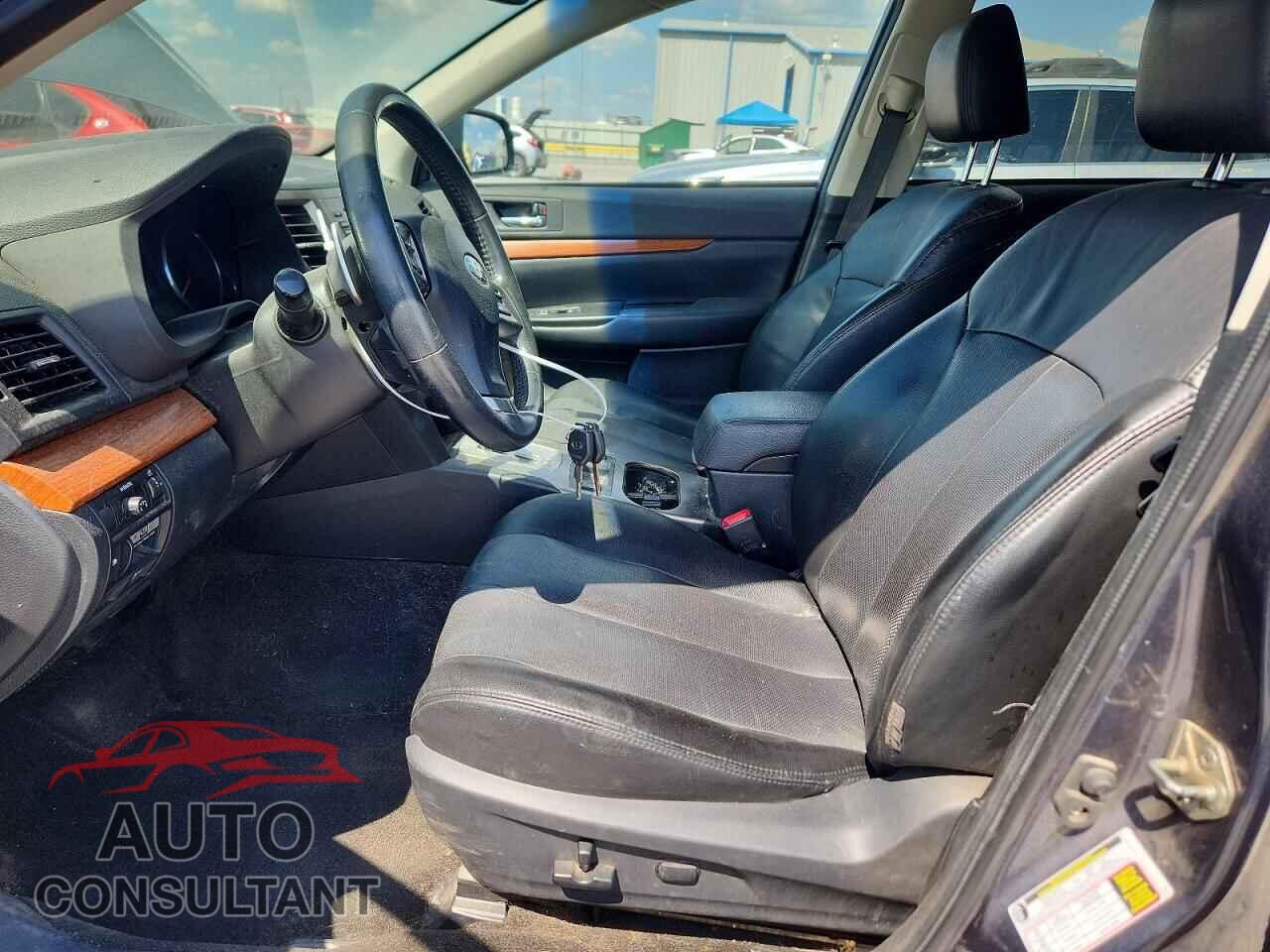 SUBARU OUTBACK 2014 - 4S4BRCLC1E3245672