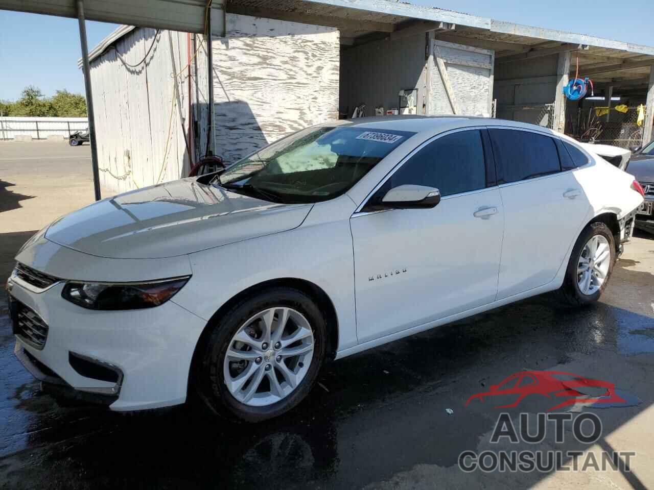 CHEVROLET MALIBU 2017 - 1G1ZE5ST5HF121721