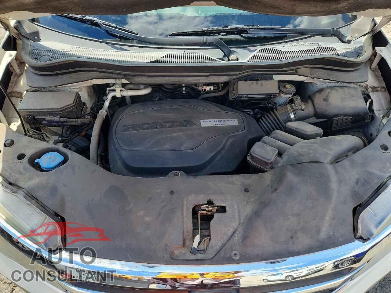 HONDA PILOT 2016 - 5FNYF5H5XGB020492