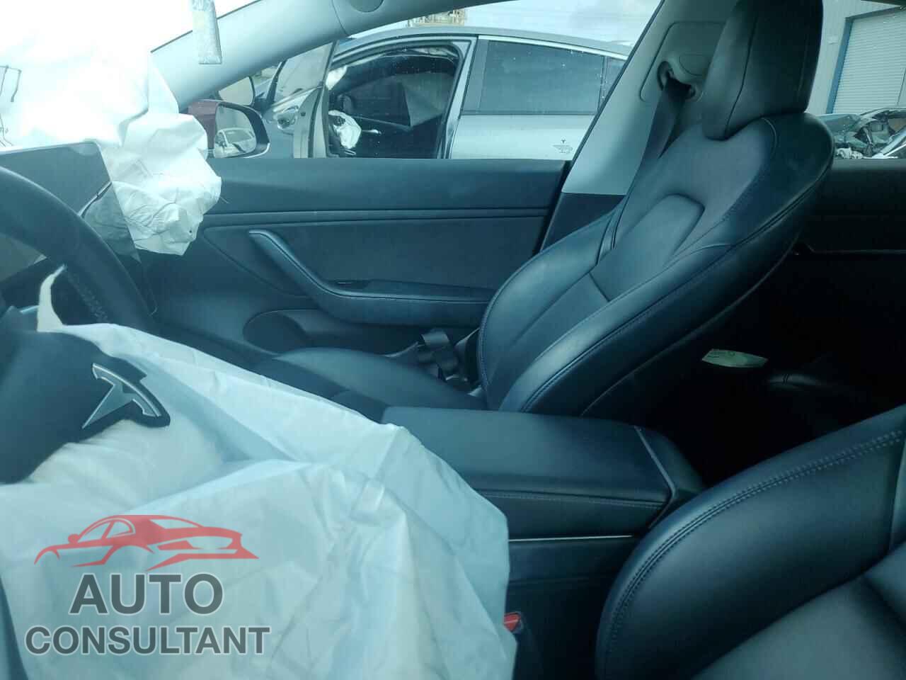 TESLA MODEL 3 2019 - 5YJ3E1EA8KF396575