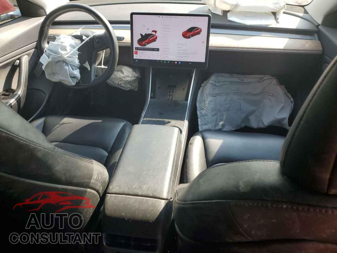 TESLA MODEL 3 2018 - 5YJ3E1EAXJF030034