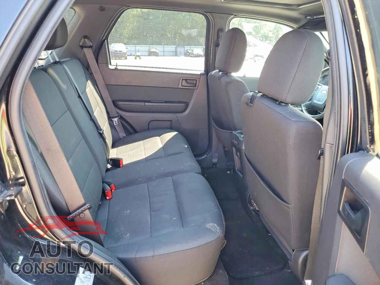 FORD ESCAPE 2012 - 1FMCU0D77CKB18205