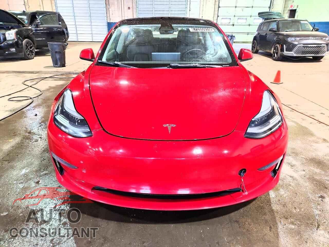 TESLA MODEL 3 2022 - 5YJ3E1EA0NF303956