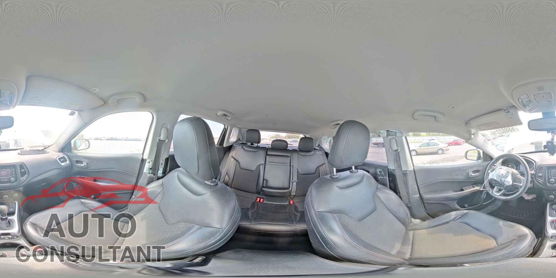 JEEP COMPASS 2018 - 3C4NJDBB7JT192532