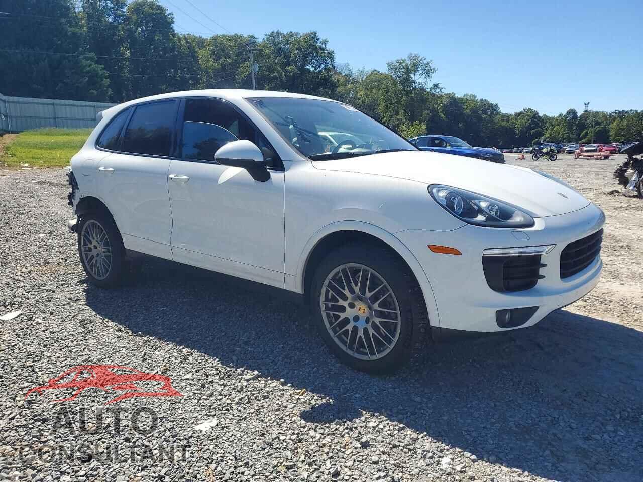 PORSCHE CAYENNE 2017 - WP1AA2A24HKA82424