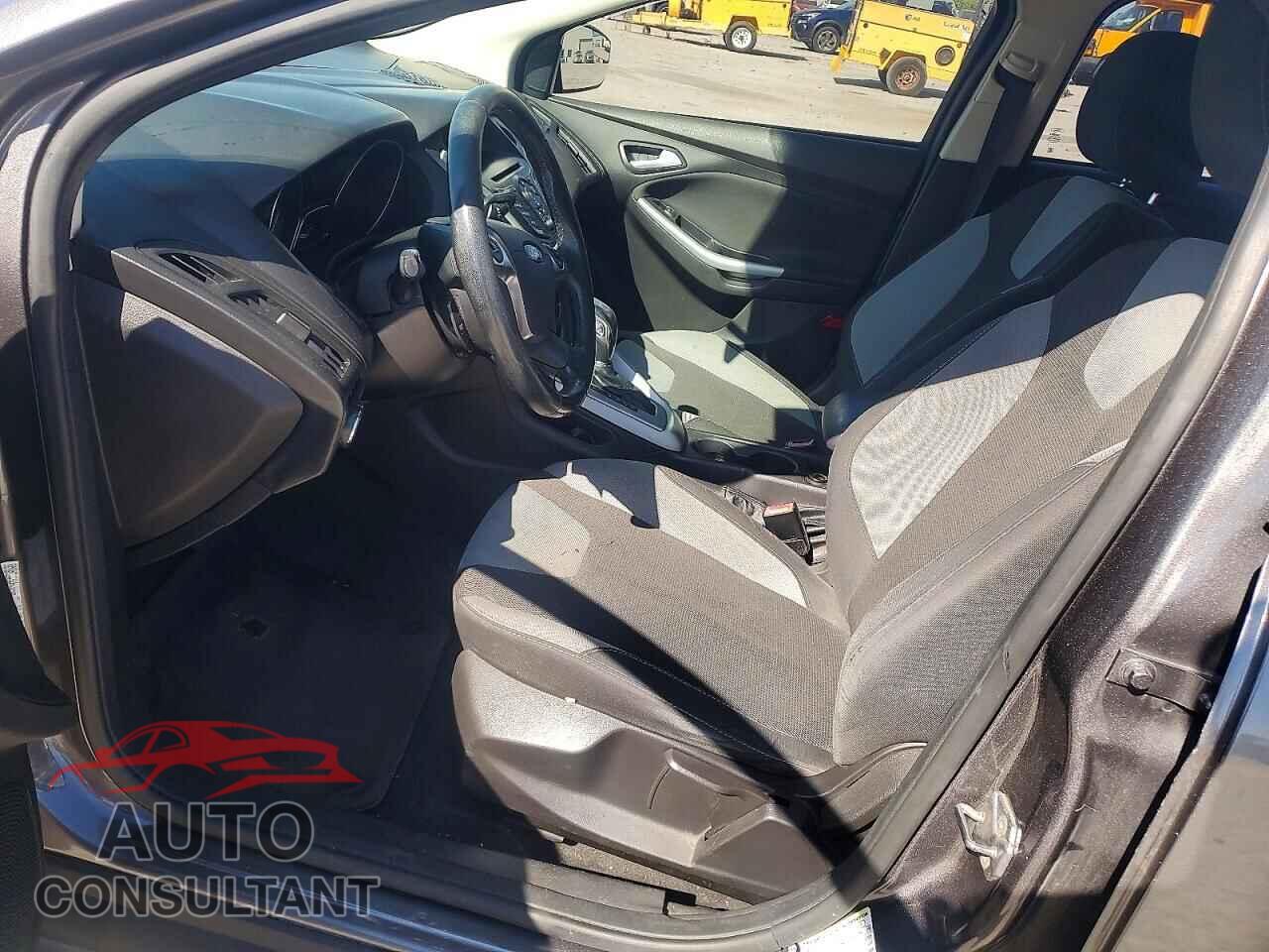 FORD FOCUS 2012 - 1FAHP3F28CL435432