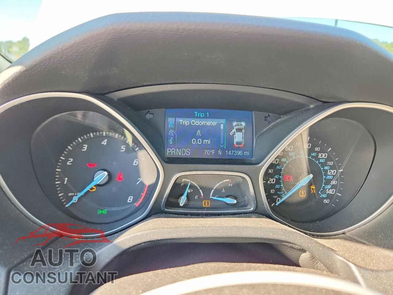FORD FOCUS 2012 - 1FAHP3H26CL363546