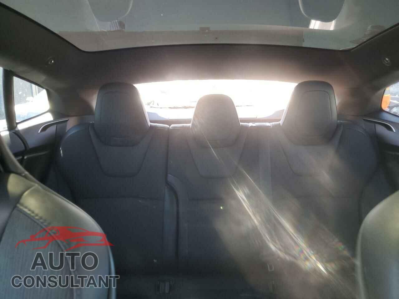 TESLA MODEL S 2018 - 5YJSA1E22JF281680