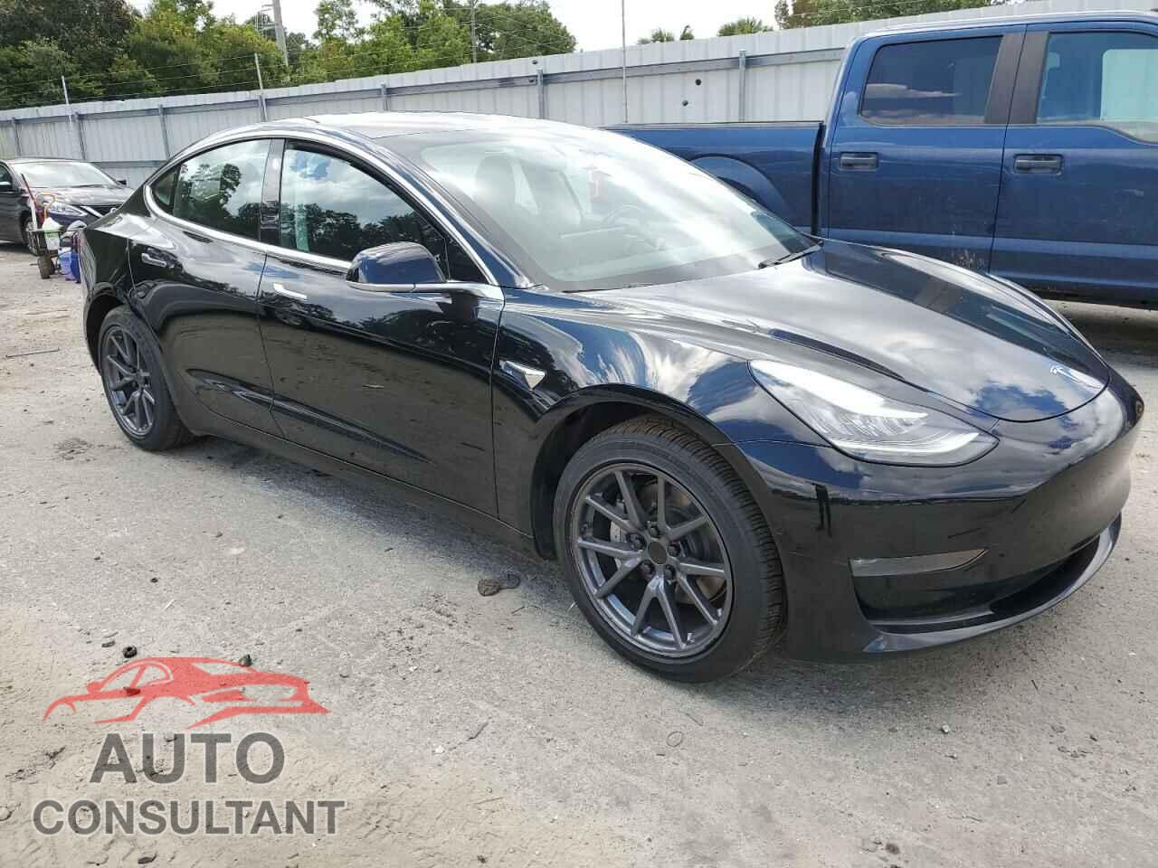 TESLA MODEL 3 2018 - 5YJ3E1EA5JF044293