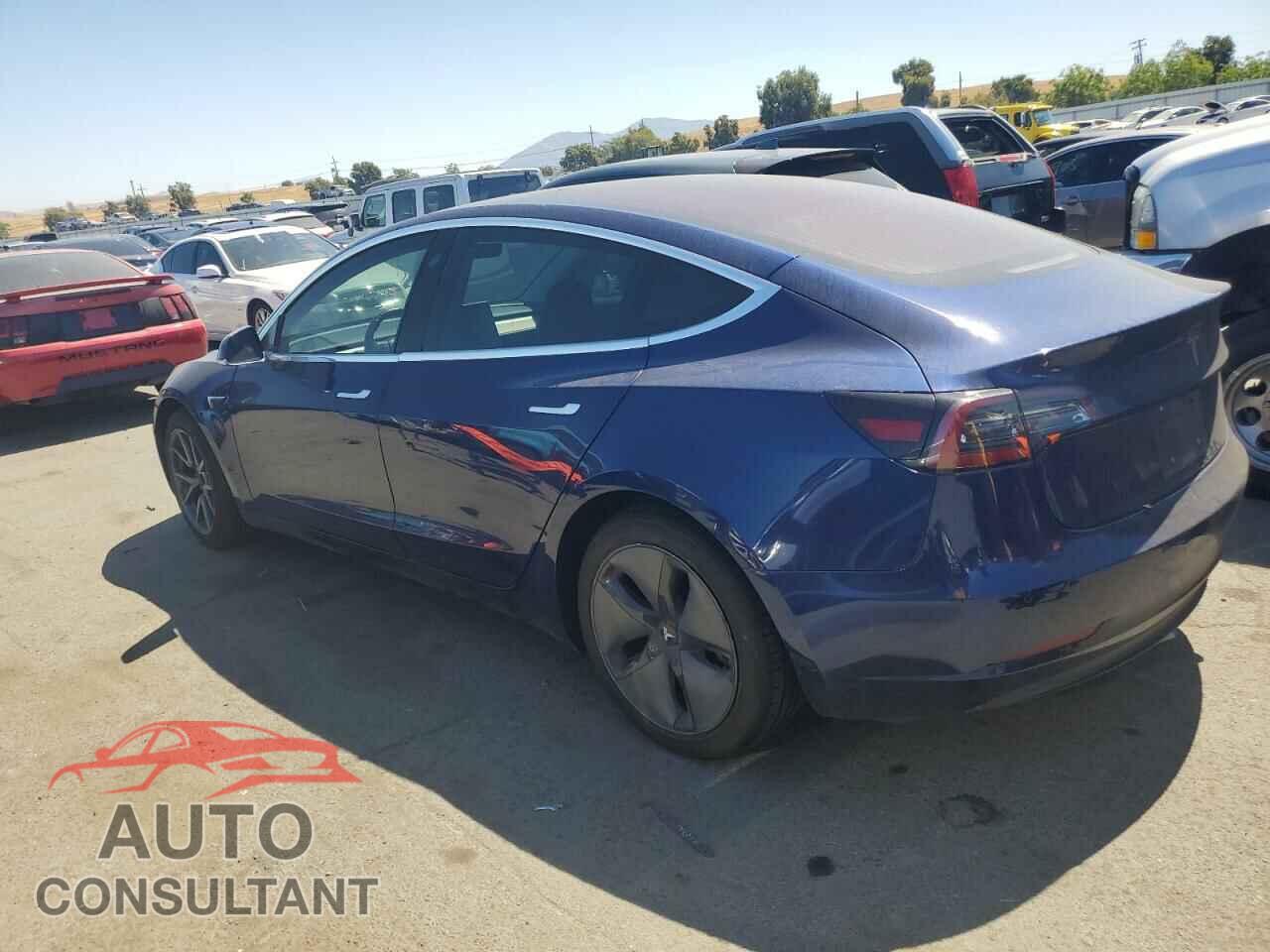 TESLA MODEL 3 2018 - 5YJ3E1EA6JF039233