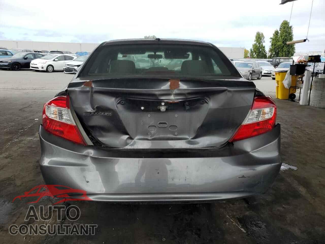 HONDA CIVIC 2012 - 2HGFB2F82CH573142