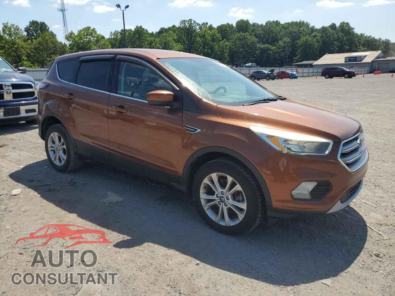 FORD ESCAPE 2017 - 1FMCU9GD2HUD82417