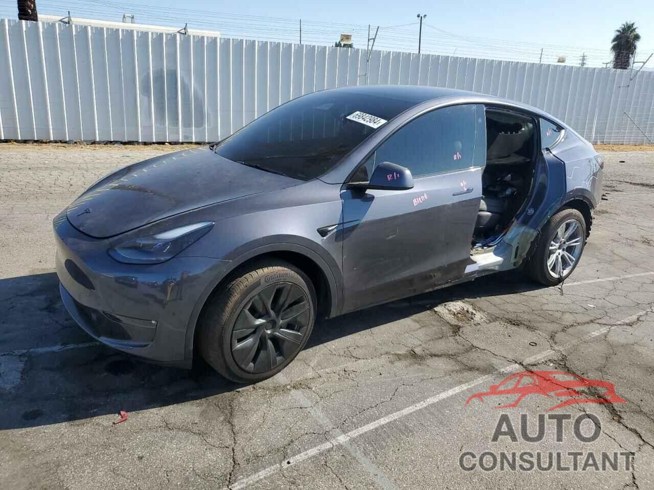 TESLA MODEL Y 2023 - 7SAYGDEE0PF917741