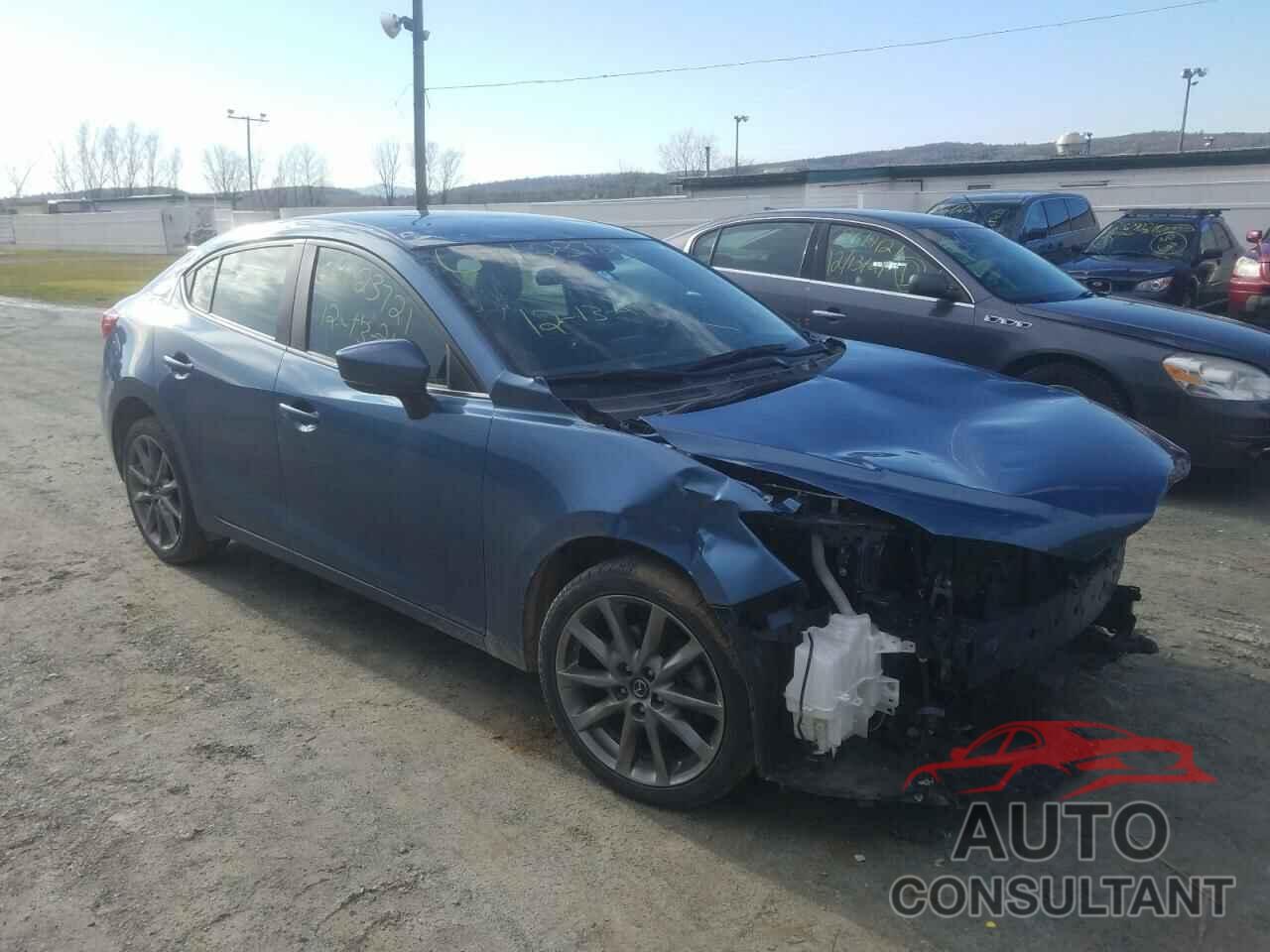 MAZDA 3 2018 - 3MZBN1V31JM241807