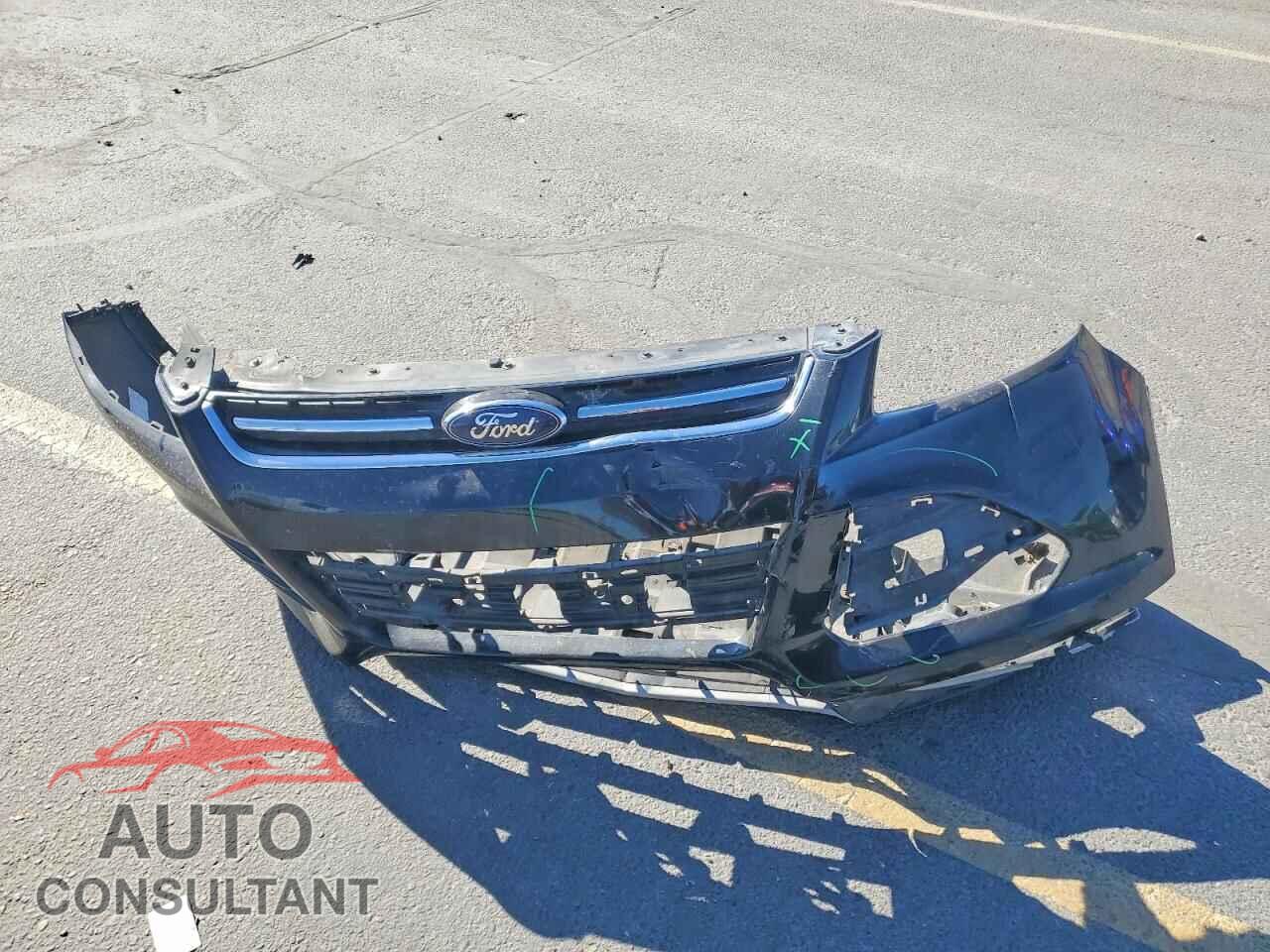 FORD ESCAPE 2015 - 1FMCU9JX5FUA35809