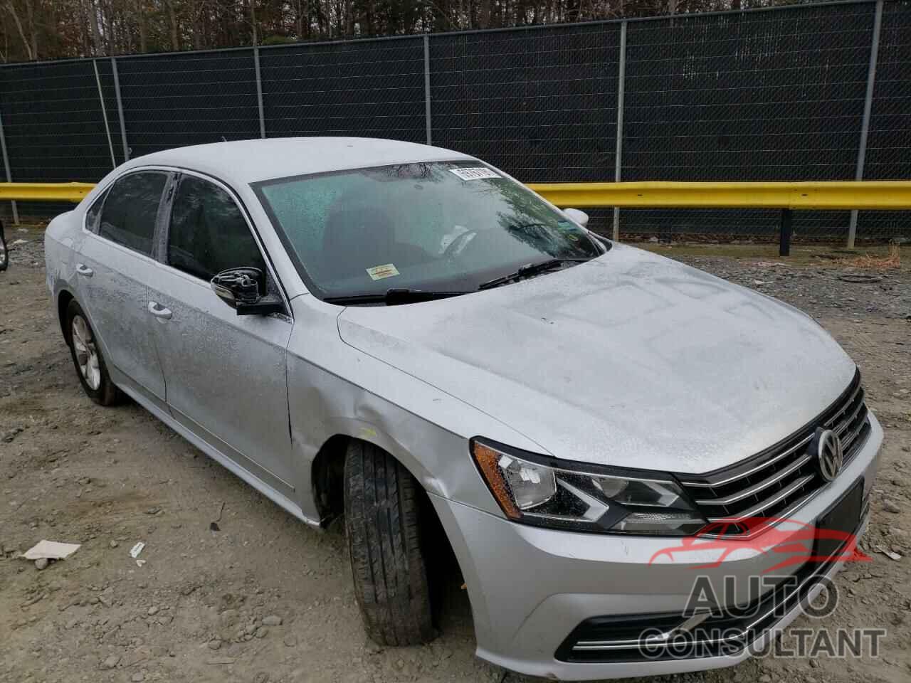 VOLKSWAGEN PASSAT 2017 - 1VWAT7A33HC005312