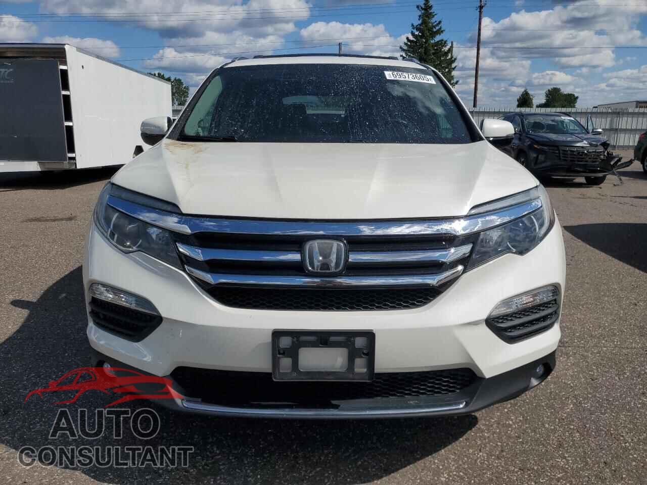 HONDA PILOT 2017 - 5FNYF6H02HB068757