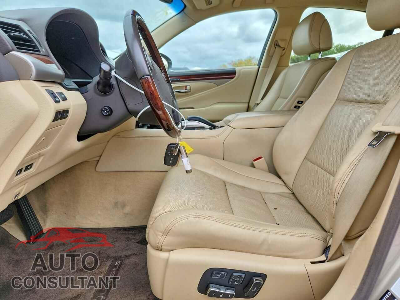 LEXUS LS460 2016 - JTHBL5EF4G5139750