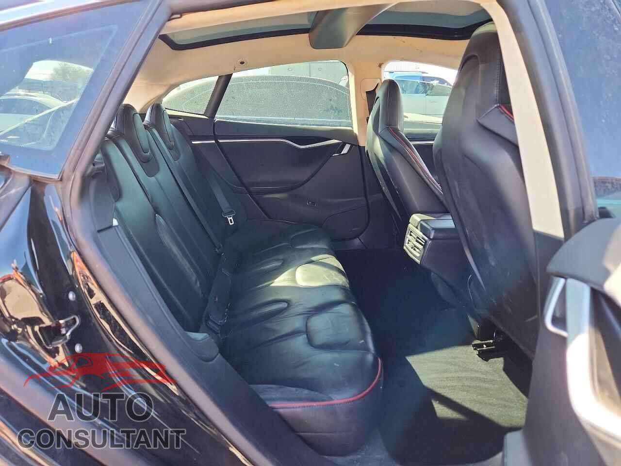 TESLA MODEL S 2013 - 5YJSA1DP0DFP07660