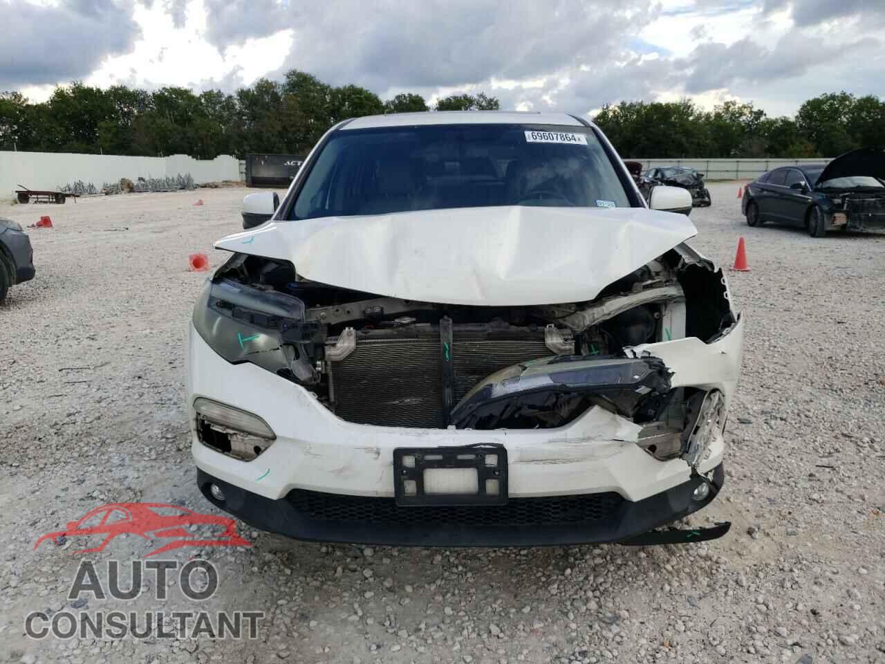 HONDA PILOT 2017 - 5FNYF5H58HB013929