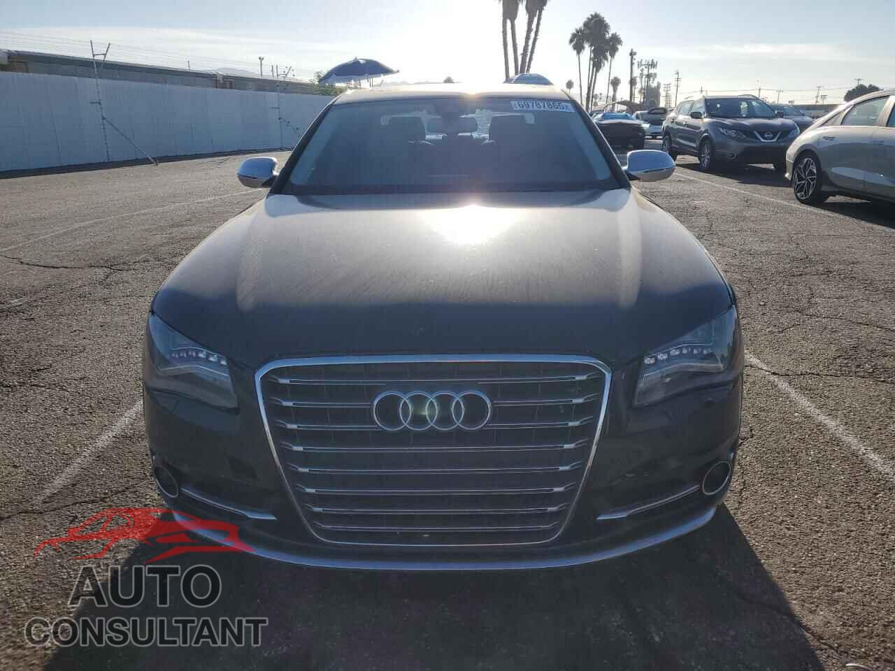 AUDI S8 2013 - WAUD2AFD0DN015678