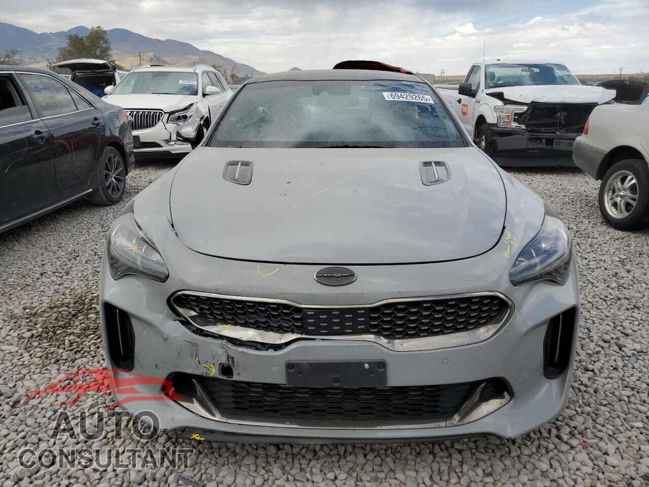 KIA STINGER 2020 - KNAE45LC2L6080865