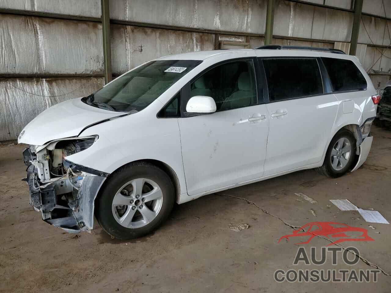 TOYOTA SIENNA 2015 - 5TDKK3DC0FS582938