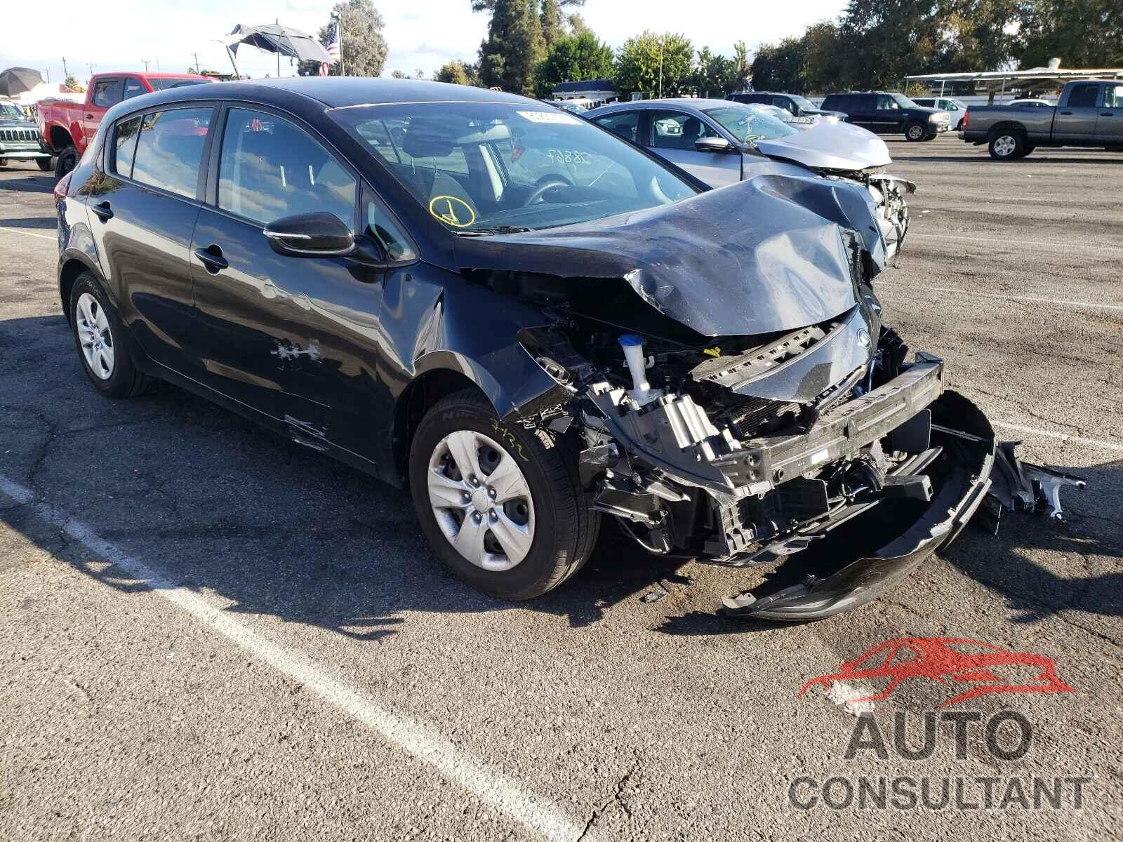 KIA FORTE 2017 - KNAFK5A80H5683397