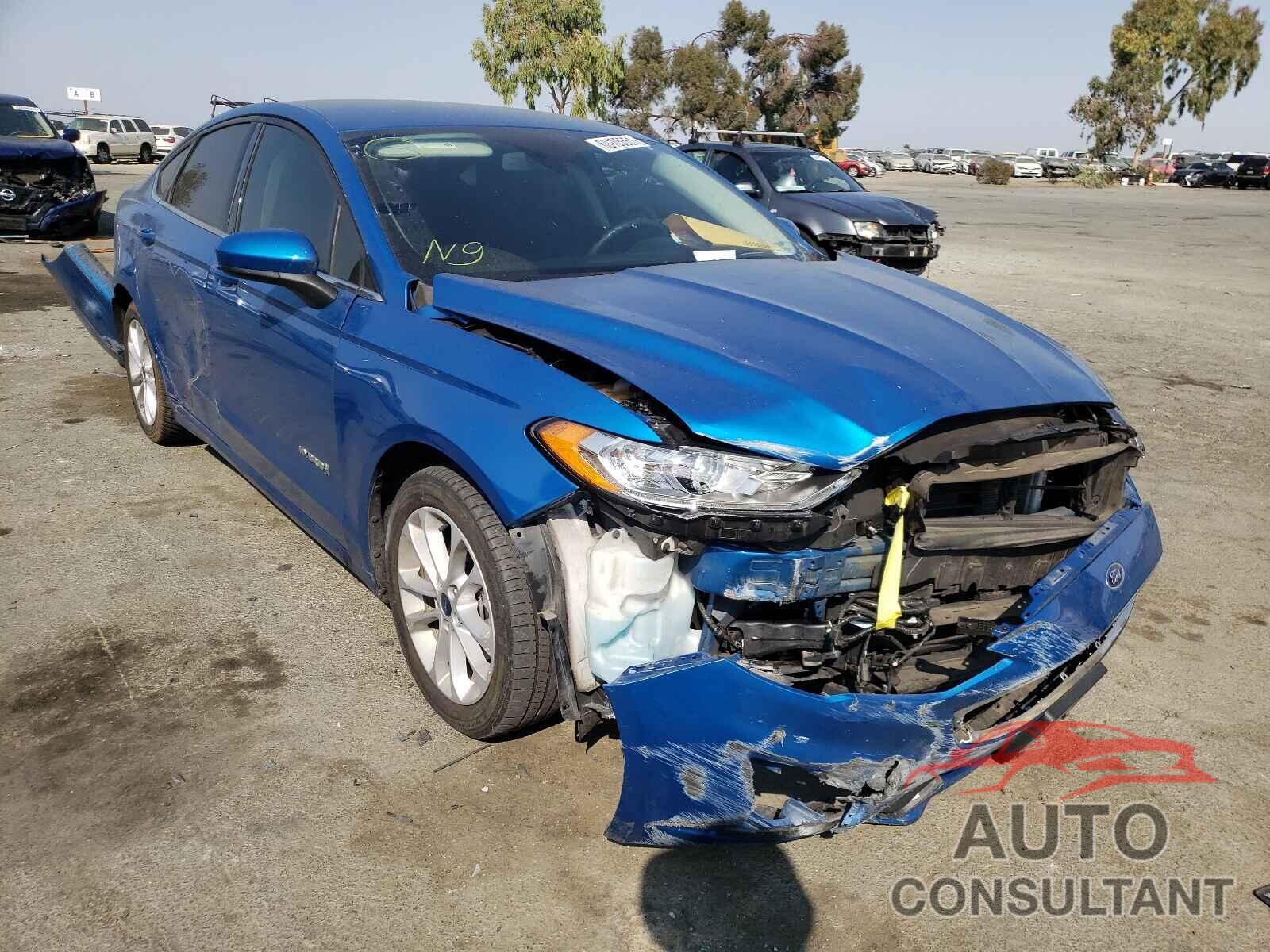 FORD FUSION 2019 - 3FA6P0LU5KR201759