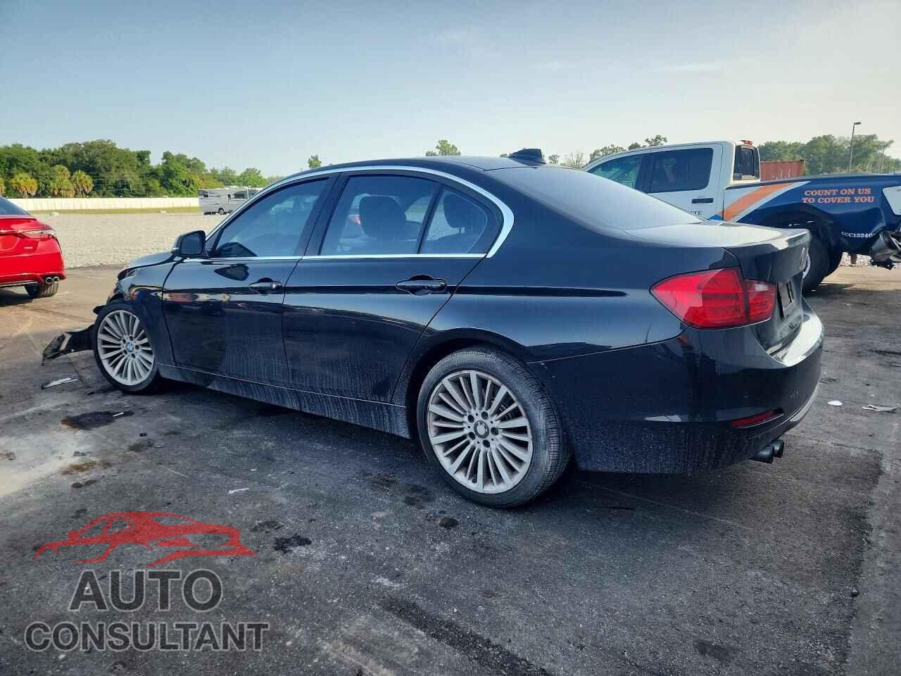BMW 3 SERIES 2012 - WBA3A5C58CF257405