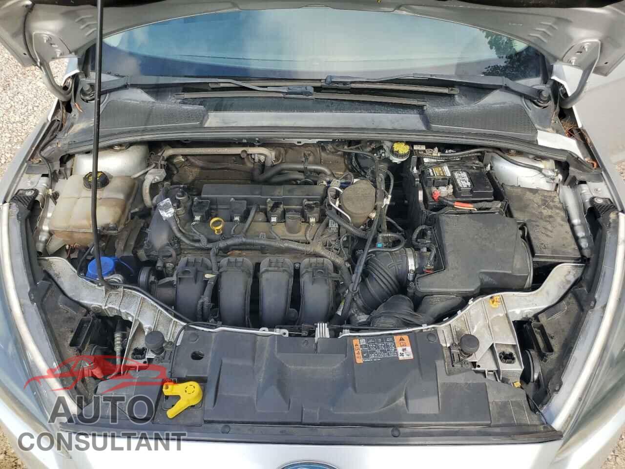 FORD FOCUS 2015 - 1FADP3F20FL280426