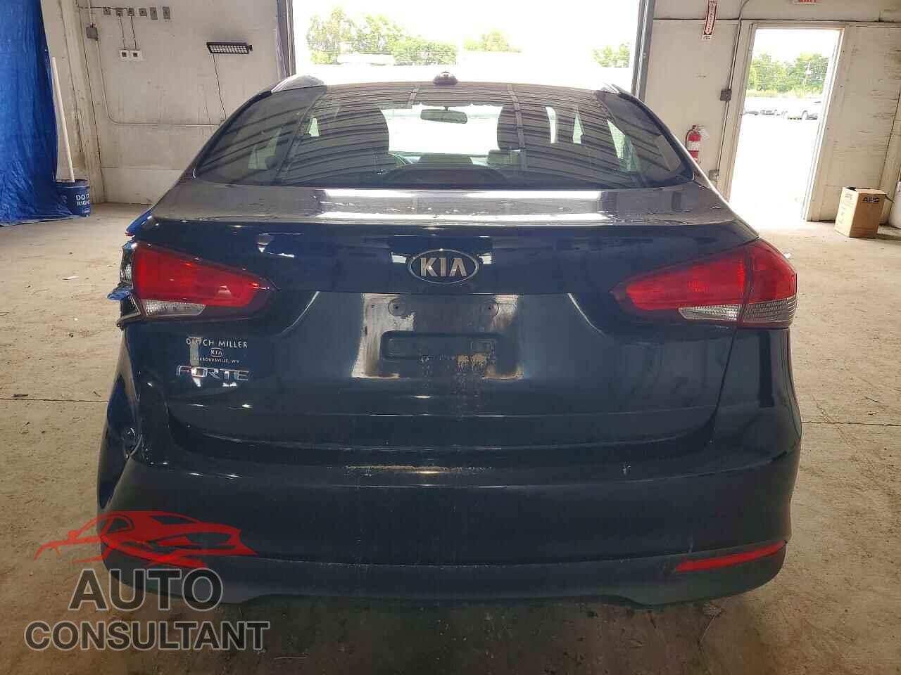 KIA FORTE 2017 - 3KPFK4A70HE020839