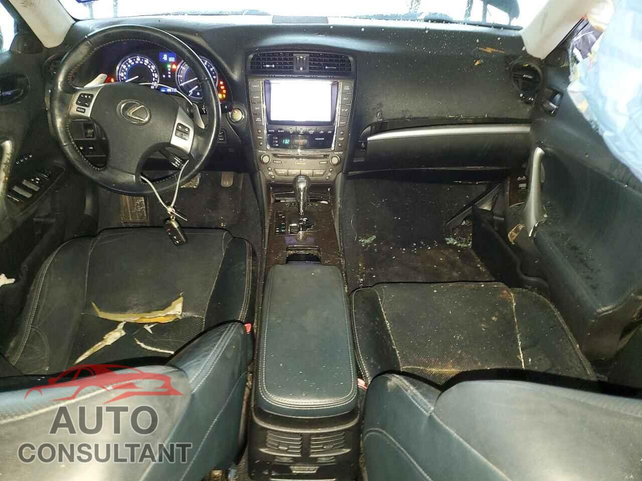 LEXUS IS 2011 - JTHCF5C25B5050791